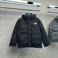 105891  Men's and women's northern workwear with multiple pockets, hooded down jacket, clothes