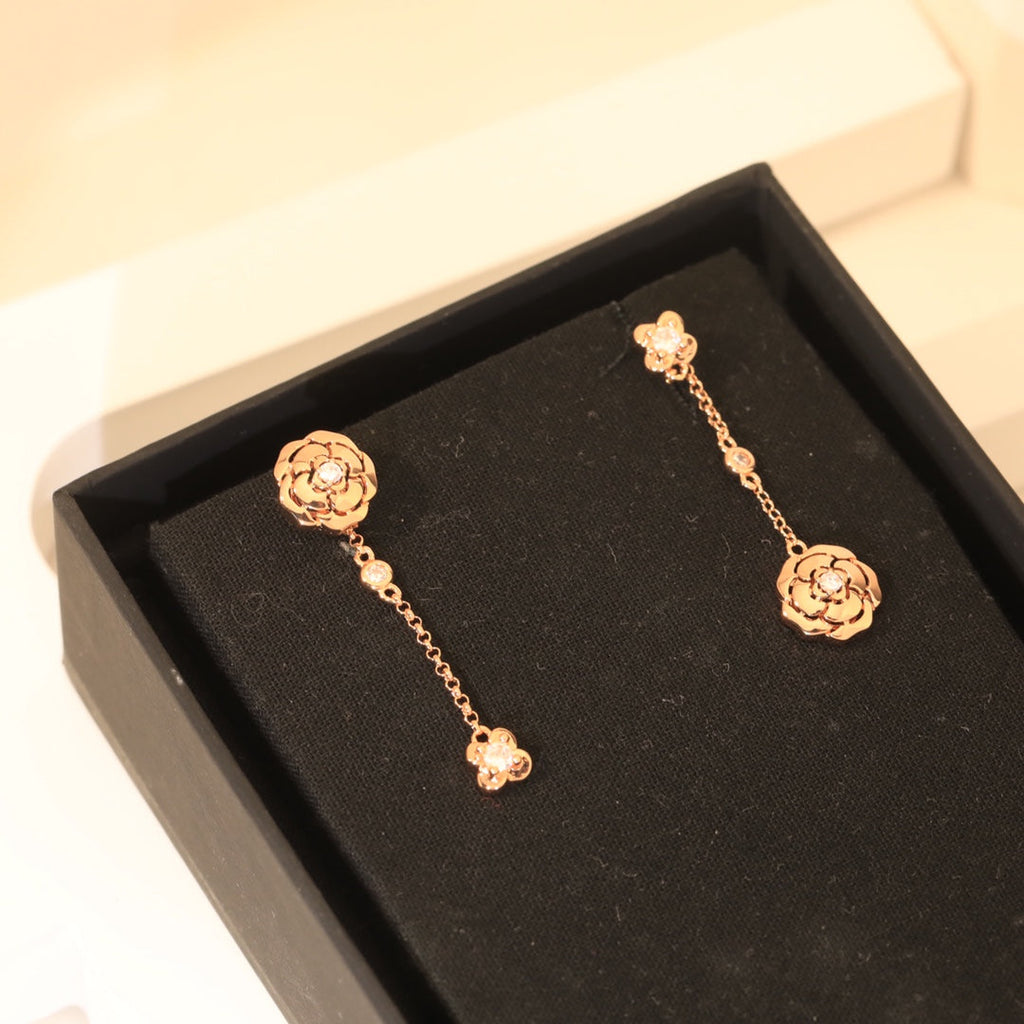 18K  Chanel Camellia Earrings